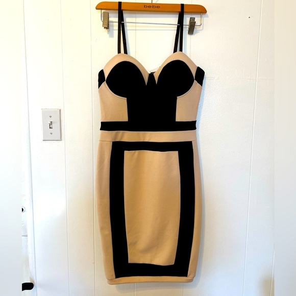 Papaya Dresses & Skirts - Body com black and nude dress